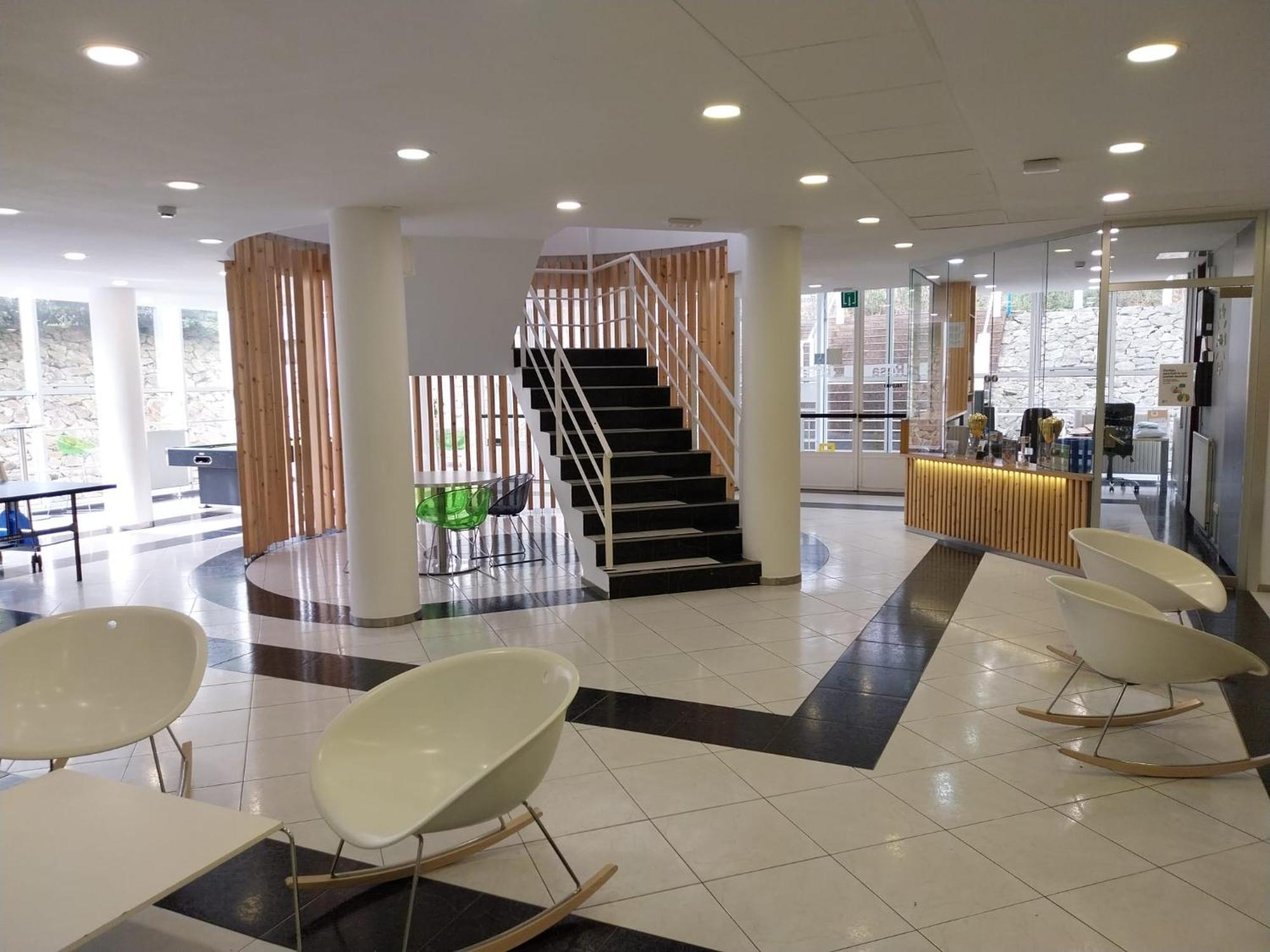 Residencia Universitaria Resa Siglo XXI คุลเยเรโด ภายนอก รูปภาพ