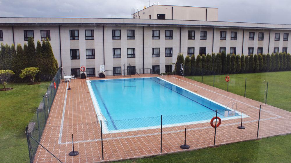 Residencia Universitaria Resa Siglo XXI คุลเยเรโด ภายนอก รูปภาพ