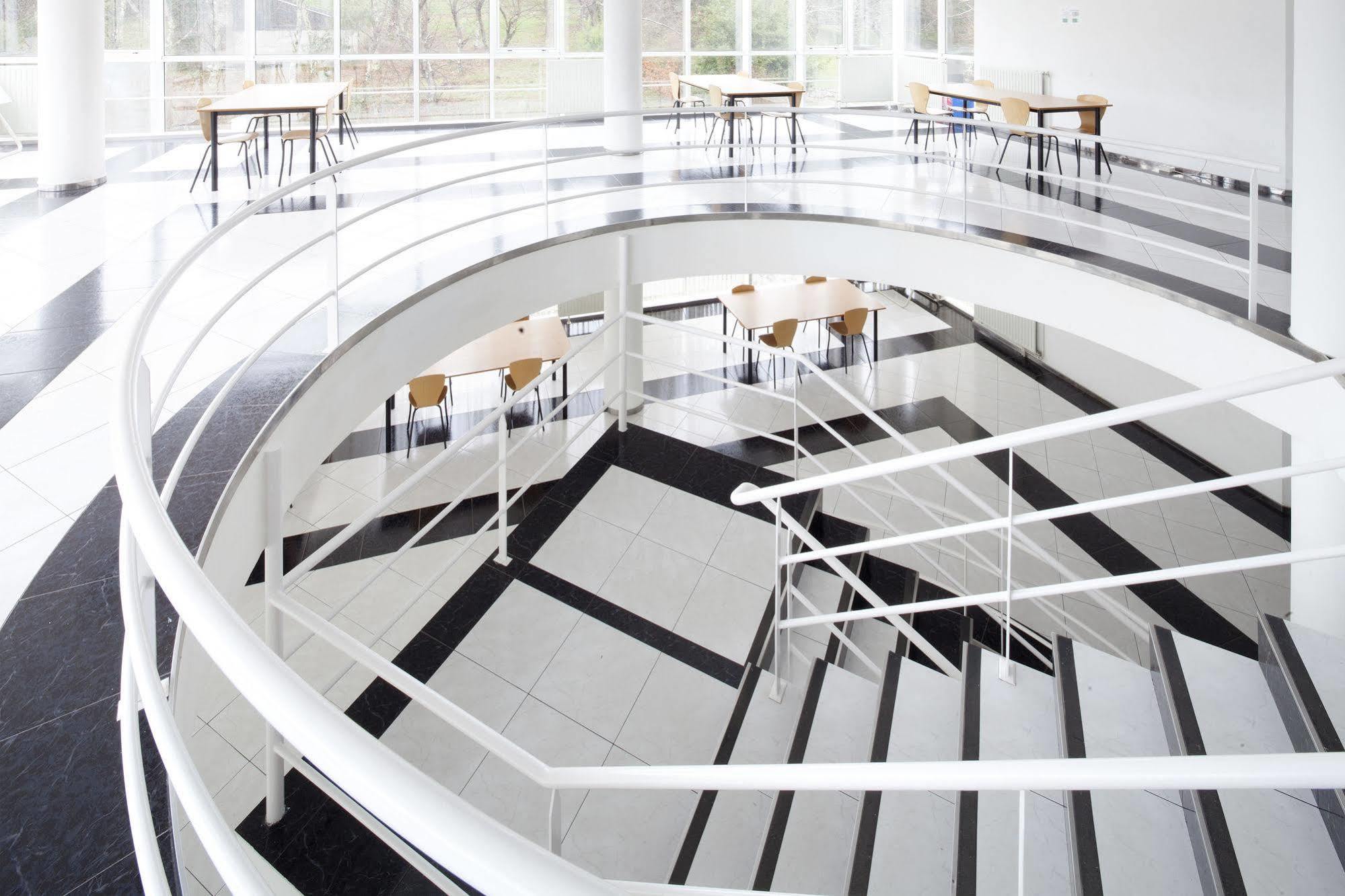 Residencia Universitaria Resa Siglo XXI คุลเยเรโด ภายนอก รูปภาพ